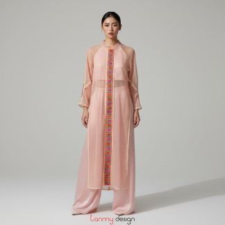 Áo dài lưới xuông, phối thổ cẩm hồng tôm